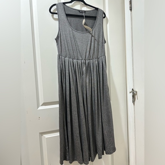 BloomChic Plus Size XL Supersoft Essentials Solid Gathered Tank Dress us14-16 - Picture 1 of 4